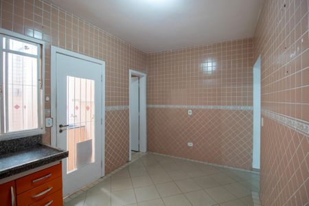 Casa à venda com 100m², 2 quartos e sem vaga Casa à venda com 100m², 2 quartos e sem vagaCozinha