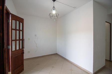 Sala de casa à venda com 2 quartos, 100m² em Jardim das Vertentes, São Paulo