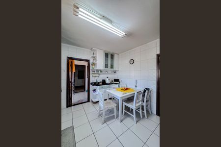 Apartamento à venda com 174m², 3 quartos e 2 vagasCozinha