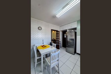 Apartamento à venda com 174m², 3 quartos e 2 vagasCozinha