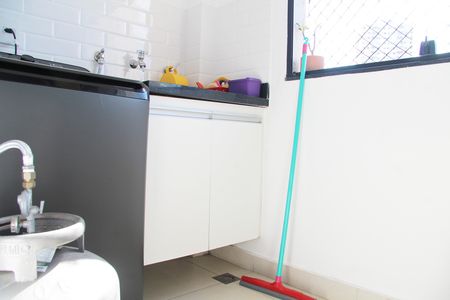 Área de Serviço de apartamento para alugar com 2 quartos, 60m² em Vila Tijuco, Guarulhos