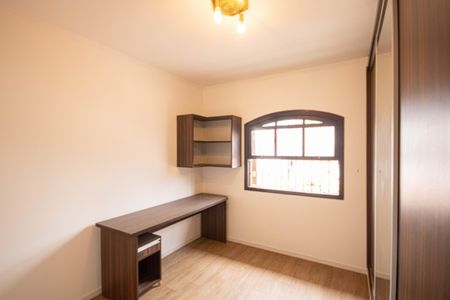 Casa à venda com 140m², 3 quartos e 5 vagas Casa à venda com 140m², 3 quartos e 5 vagasQuarto 2