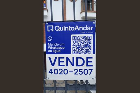 Casa à venda com 140m², 3 quartos e 5 vagas Casa à venda com 140m², 3 quartos e 5 vagasPlaquinha