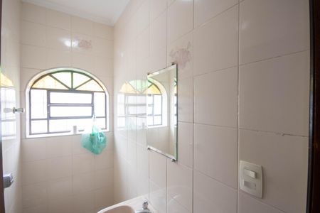 Casa à venda com 140m², 3 quartos e 5 vagas Casa à venda com 140m², 3 quartos e 5 vagasBanheiro 2