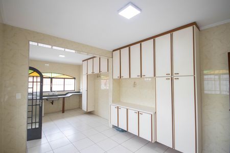 Casa à venda com 140m², 3 quartos e 5 vagas Casa à venda com 140m², 3 quartos e 5 vagasCozinha