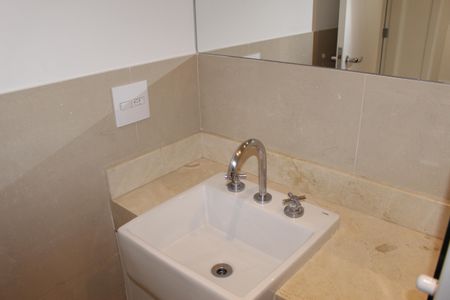 Apartamento para alugar com 60m², 1 quarto e 2 vagasBanheiro