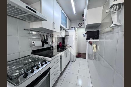 Apartamento à venda com 74m², 2 quartos e 1 vagaCozinha