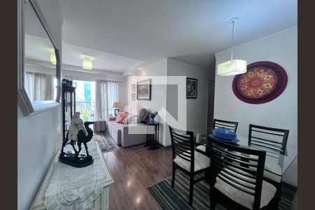 Apartamento à venda com 74m², 2 quartos e 1 vagaSala de Estar