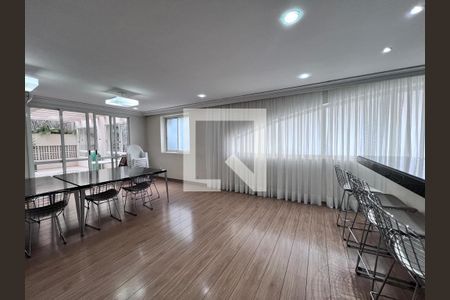 Apartamento à venda com 74m², 2 quartos e 1 vagaÁrea comum
