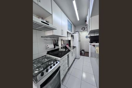Apartamento à venda com 74m², 2 quartos e 1 vagaCozinha