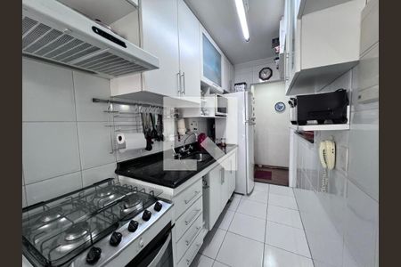 Apartamento à venda com 74m², 2 quartos e 1 vagaCozinha
