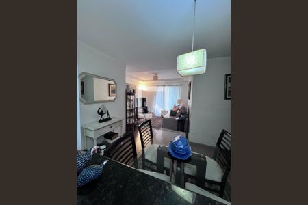 Apartamento à venda com 74m², 2 quartos e 1 vagaSala de Estar