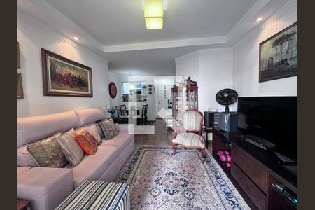 Apartamento à venda com 74m², 2 quartos e 1 vagaSala