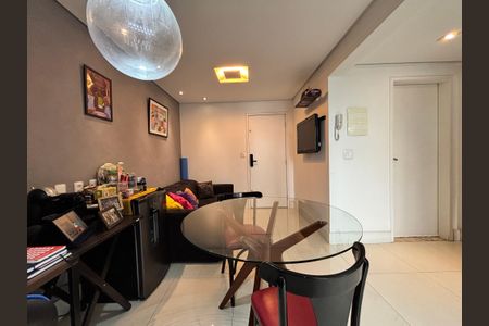 Apartamento à venda com 45m², 1 quarto e 1 vaga Apartamento à venda com 45m², 1 quarto e 1 vagaSala