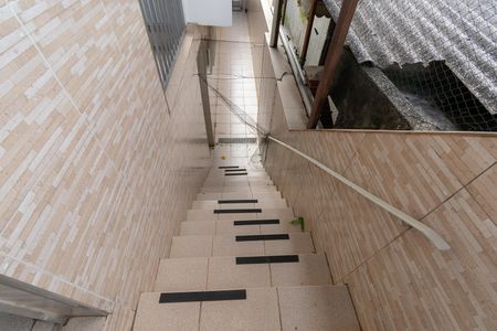 Casa para alugar com 250m², 3 quartos e 2 vagasEscada