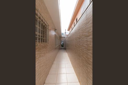 Casa para alugar com 250m², 3 quartos e 2 vagasCorredor Externo