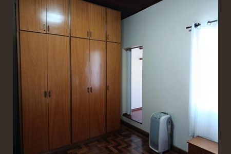 Casa à venda com 130m², 3 quartos e 1 vaga