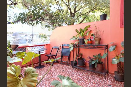 Casa à venda com 130m², 3 quartos e 1 vaga