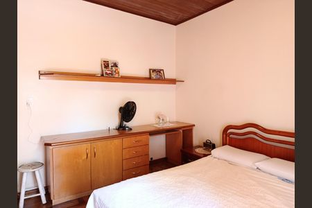 Casa à venda com 130m², 3 quartos e 1 vaga