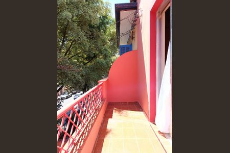 Casa à venda com 130m², 3 quartos e 1 vaga