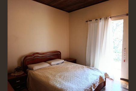 Casa à venda com 130m², 3 quartos e 1 vaga