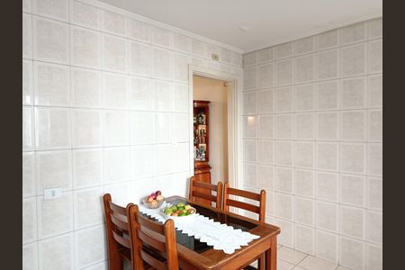 Casa à venda com 130m², 3 quartos e 1 vaga