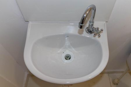 Apartamento para alugar com 45m², 2 quartos e sem vaga Apartamento para alugar com 45m², 2 quartos e sem vagaBanheiro