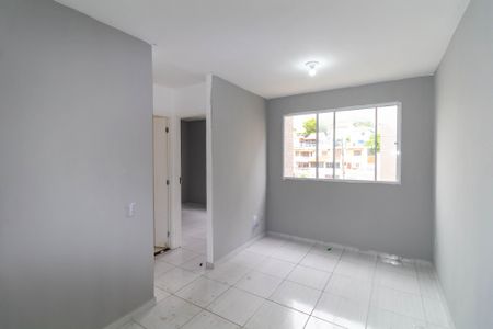 Sala de apartamento para alugar com 2 quartos, 45m² em Jardim Egle, São Paulo