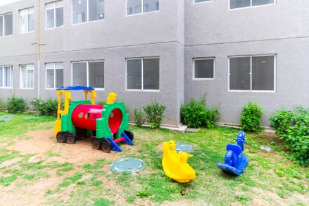 Apartamento para alugar com 45m², 2 quartos e sem vaga Apartamento para alugar com 45m², 2 quartos e sem vagaÁrea comum - Playground