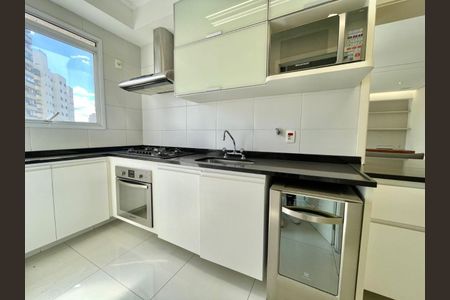 Apartamento à venda com 100m², 2 quartos e 2 vagasFoto 04
