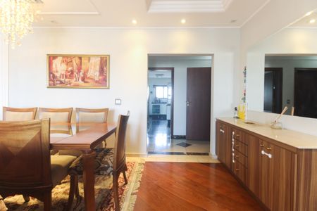 Apartamento para alugar com 170m², 3 quartos e 3 vagas Apartamento para alugar com 170m², 3 quartos e 3 vagasSala 2