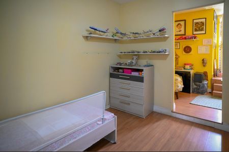 Casa à venda com 180m², 2 quartos e 2 vagasQuarto 2