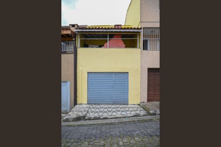 Casa à venda com 180m², 2 quartos e 2 vagasFachada Garagem 1