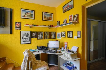 Casa à venda com 180m², 2 quartos e 2 vagasEscritório