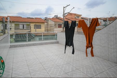 Casa à venda com 180m², 2 quartos e 2 vagasTerraço Quarto 1