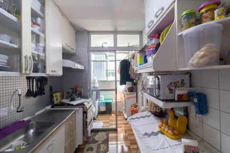 Apartamento à venda com 68m², 3 quartos e 1 vaga Apartamento à venda com 68m², 3 quartos e 1 vagaCozinha e Área de Serviço