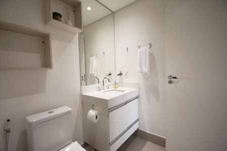 Apartamento à venda com 70m², 2 quartos e 2 vagasbanheiro quarto 2