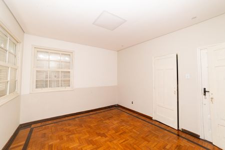 Casa para alugar com 166m², 4 quartos e 1 vaga Casa para alugar com 166m², 4 quartos e 1 vagaQuarto 3