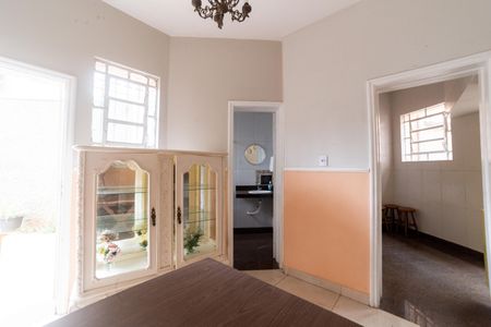 Casa para alugar com 166m², 4 quartos e 1 vaga Casa para alugar com 166m², 4 quartos e 1 vagaCopa