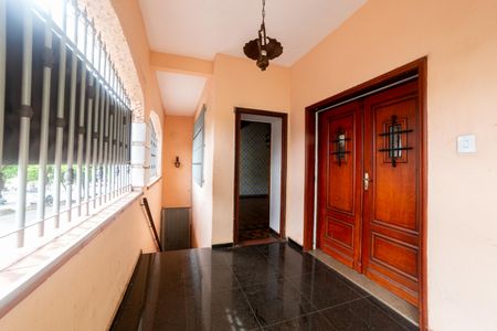 Casa para alugar com 166m², 4 quartos e 1 vaga Casa para alugar com 166m², 4 quartos e 1 vagaEntrada