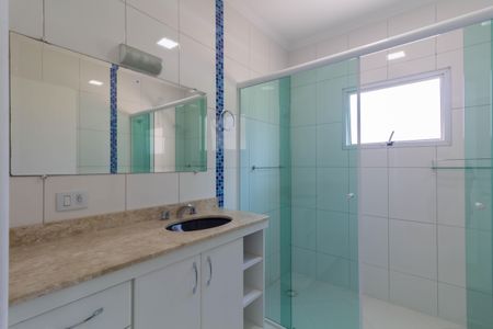 Casa para alugar com 300m², 2 quartos e 3 vagasBanheiro Social