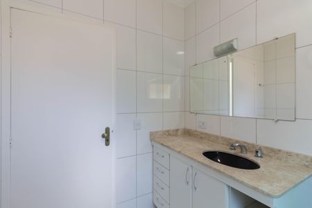 Casa para alugar com 300m², 2 quartos e 3 vagasBanheiro Social