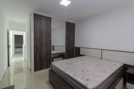 Casa para alugar com 300m², 2 quartos e 3 vagasSuíte