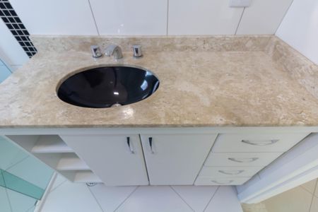 Casa para alugar com 300m², 2 quartos e 3 vagasBanheiro da Suíte