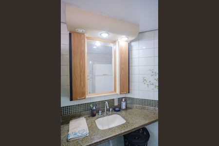 Apartamento à venda com 170m², 5 quartos e 2 vagasBanheiro Social