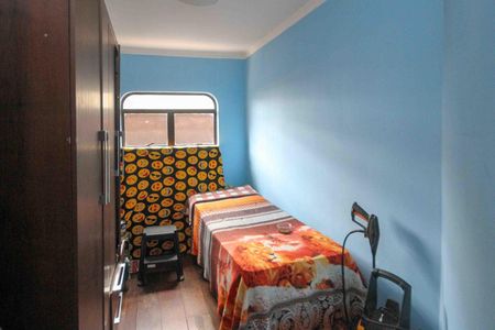 Casa à venda com 250m², 3 quartos e 2 vagas Casa à venda com 250m², 3 quartos e 2 vagasEscritório