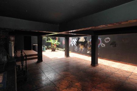 Casa à venda com 250m², 3 quartos e 2 vagas Casa à venda com 250m², 3 quartos e 2 vagasEspaço Gourmet