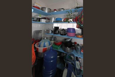 Casa à venda com 250m², 3 quartos e 2 vagas Casa à venda com 250m², 3 quartos e 2 vagasDispensa