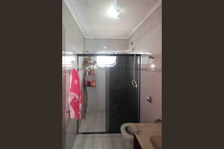 Casa à venda com 250m², 3 quartos e 2 vagas Casa à venda com 250m², 3 quartos e 2 vagasBanheiro Social