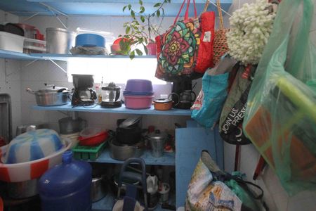 Casa à venda com 250m², 3 quartos e 2 vagas Casa à venda com 250m², 3 quartos e 2 vagasDispensa